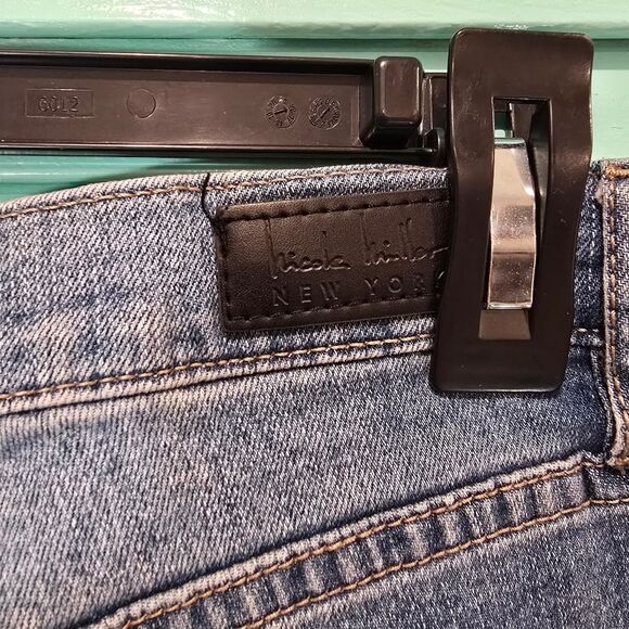 Nicole Miller Blue Skinny Jeans with Distressed Look - Picture 6 of 6